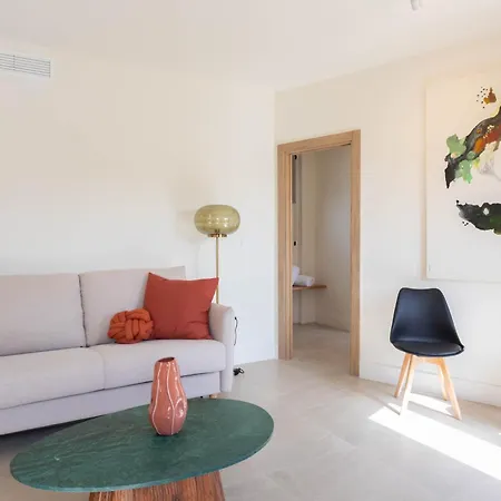 Reina Victoria El Mercado *